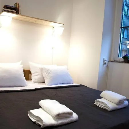 Atelier 12, Feeling Like An Artist! Promo Price דירה